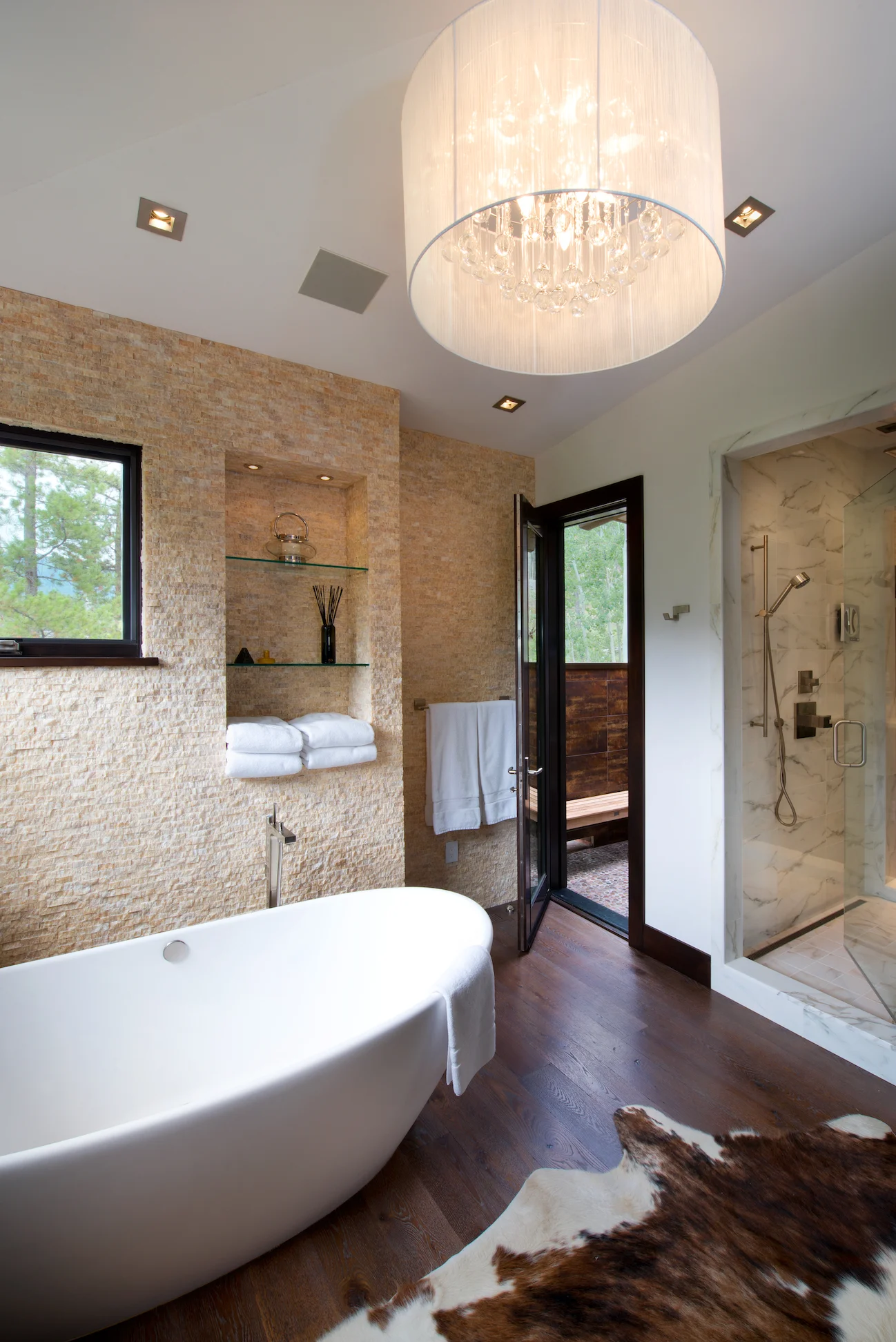 MandelHome_MasterBath1.jpg