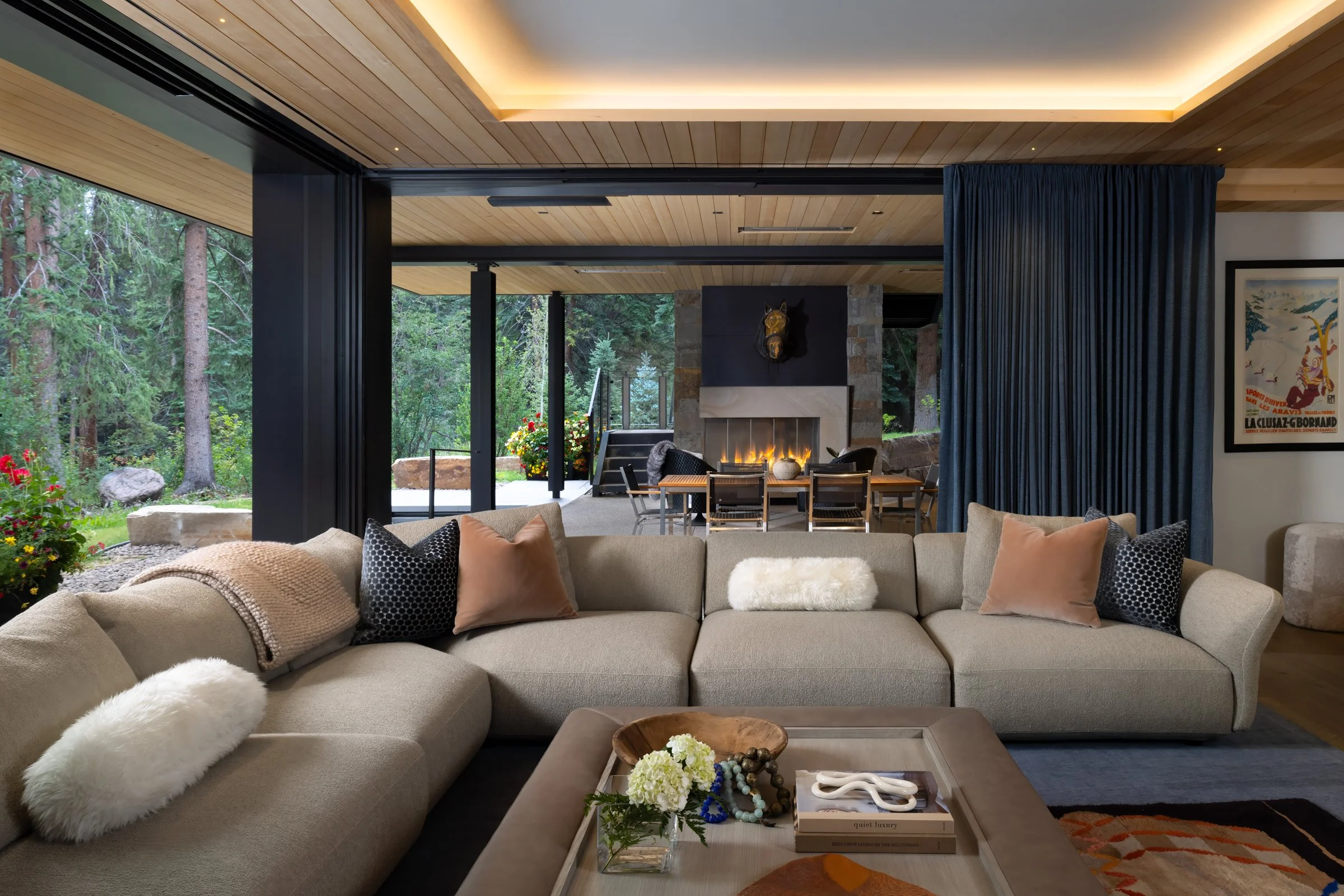OwensHome_FamilyRoom2.jpg
