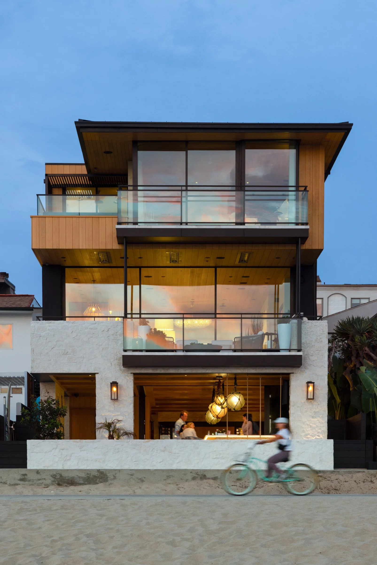 TheStrand_Exterior8.jpg