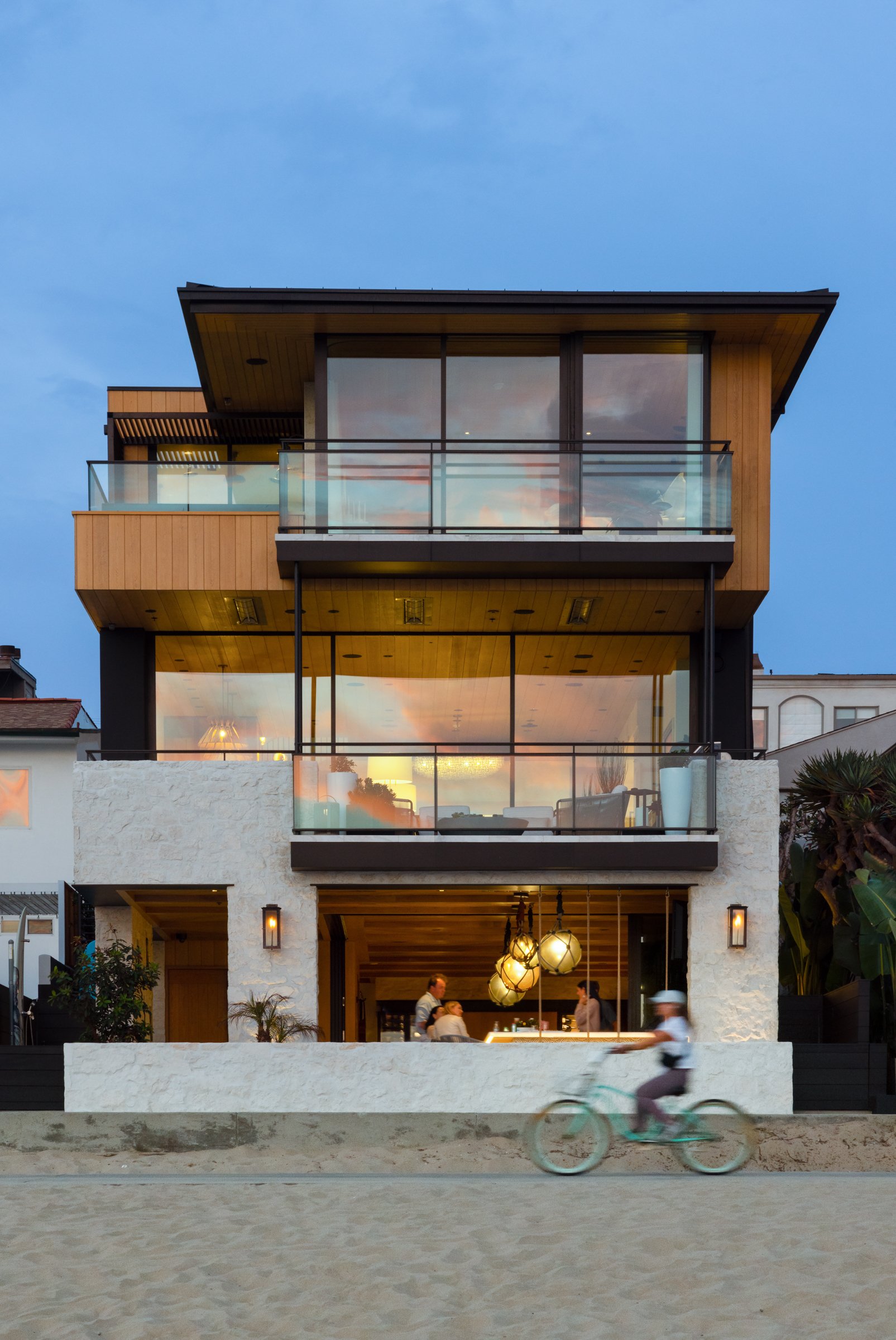 TheStrand_Exterior8.jpg