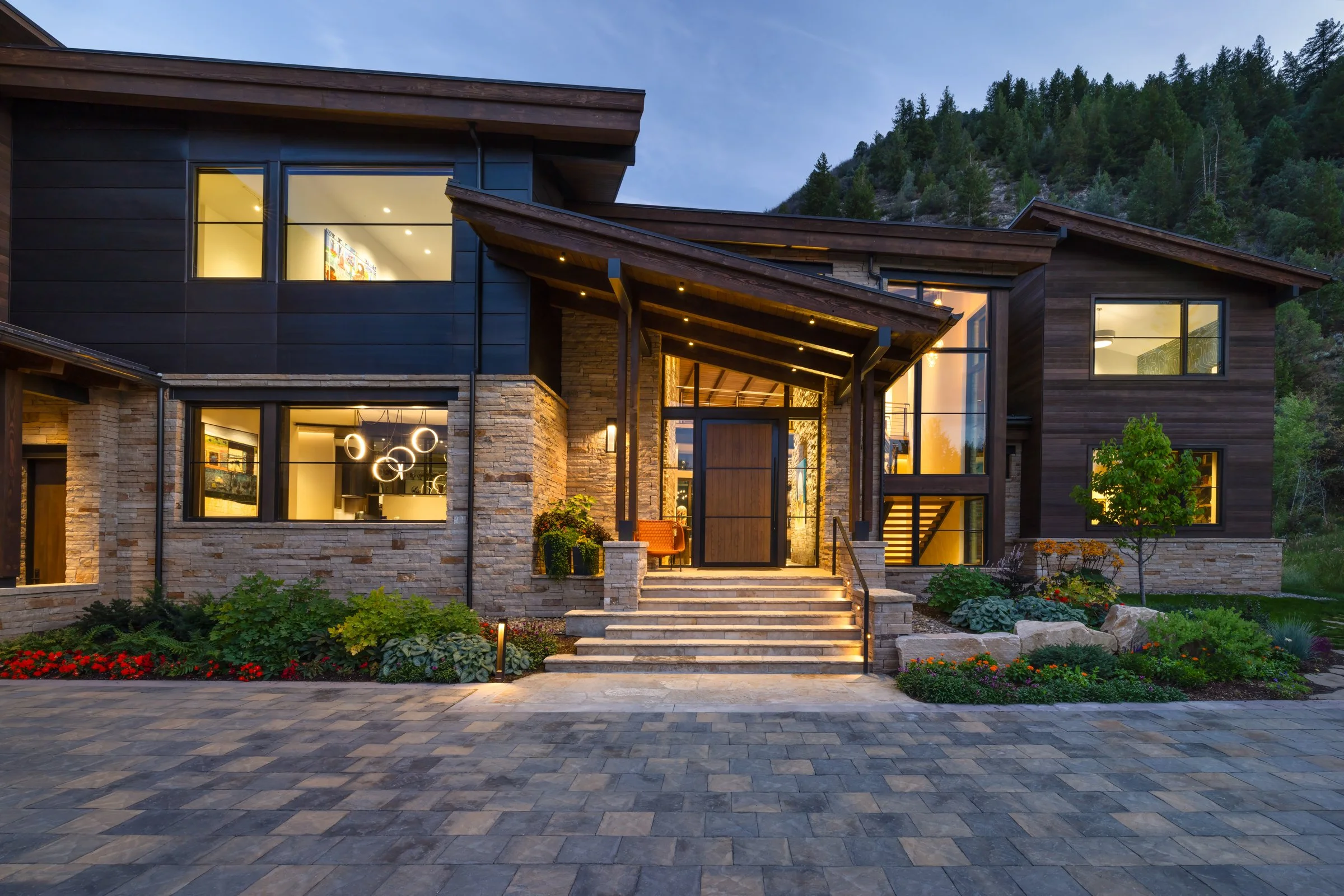 308Arrowhead_Exterior7.jpg
