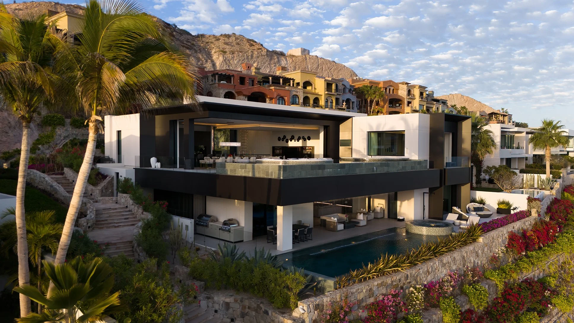 BerglundCabo_Exterior5.jpg