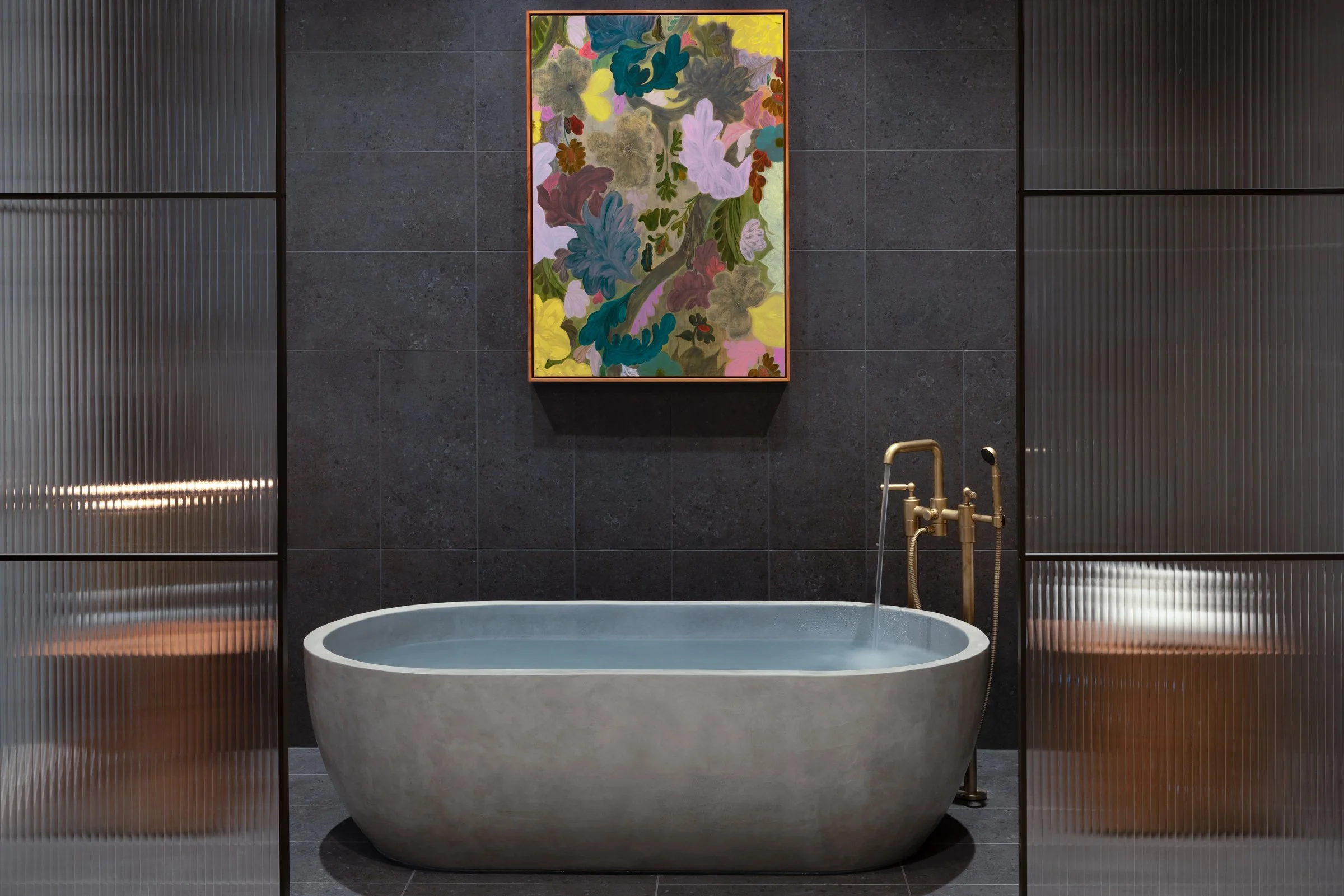 PopulusSeattle2_SuiteBathtub.jpg
