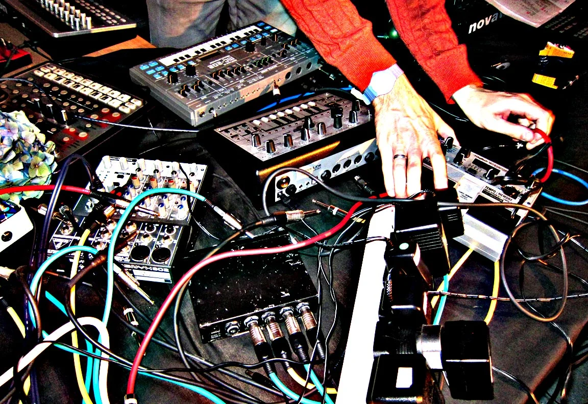 Resonance 104.4fm and Merge Radio Show