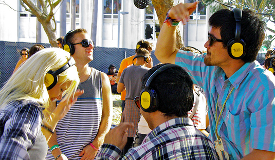 Silent Disco-Outside_2.png