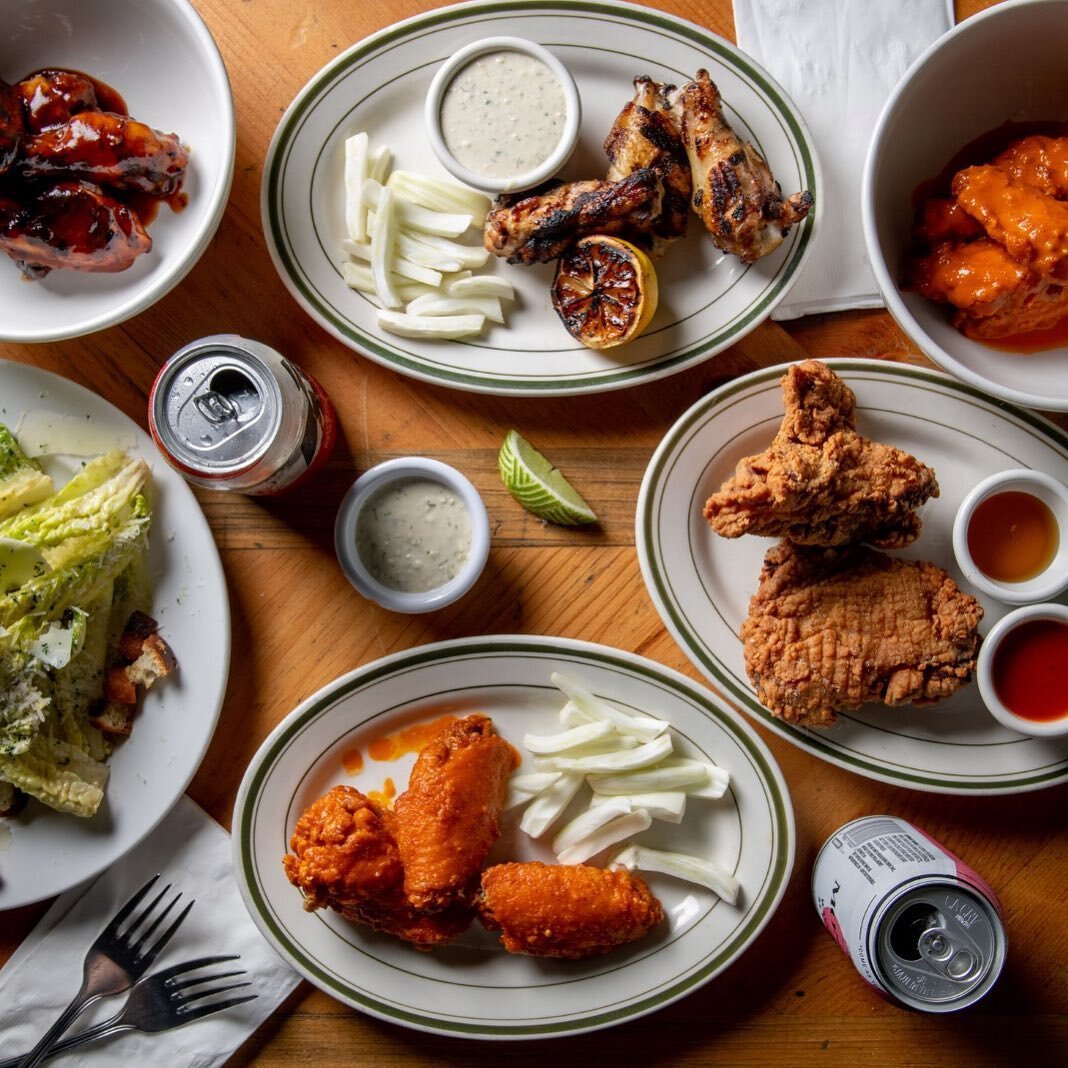 Game day wing vibes.
.
.
.
#otbbk #wings #superbowl #feedfeed #eeeeeats #yum #hungry #eaterny