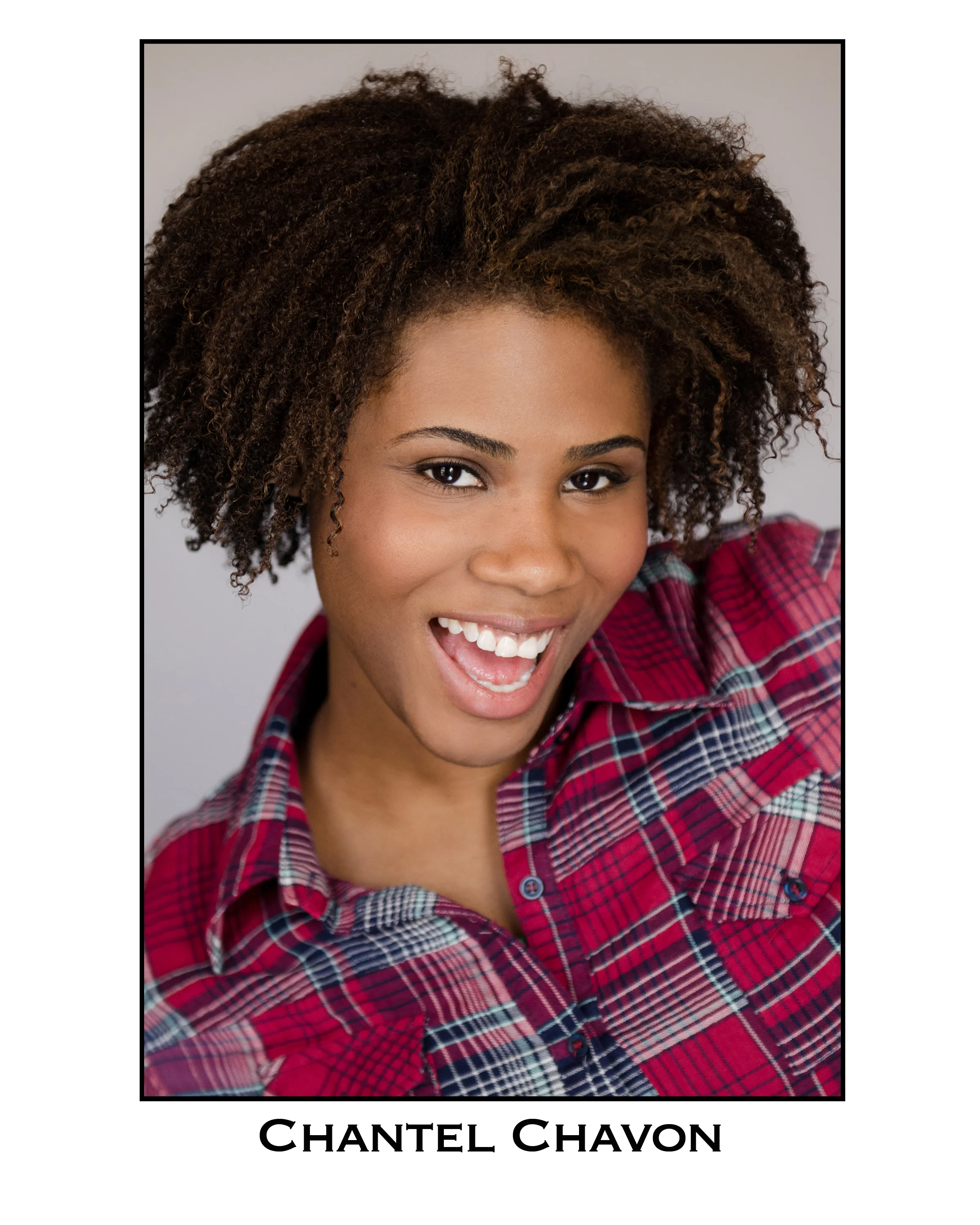 ChantelChavon_Commercial Headshot 4.1.jpg