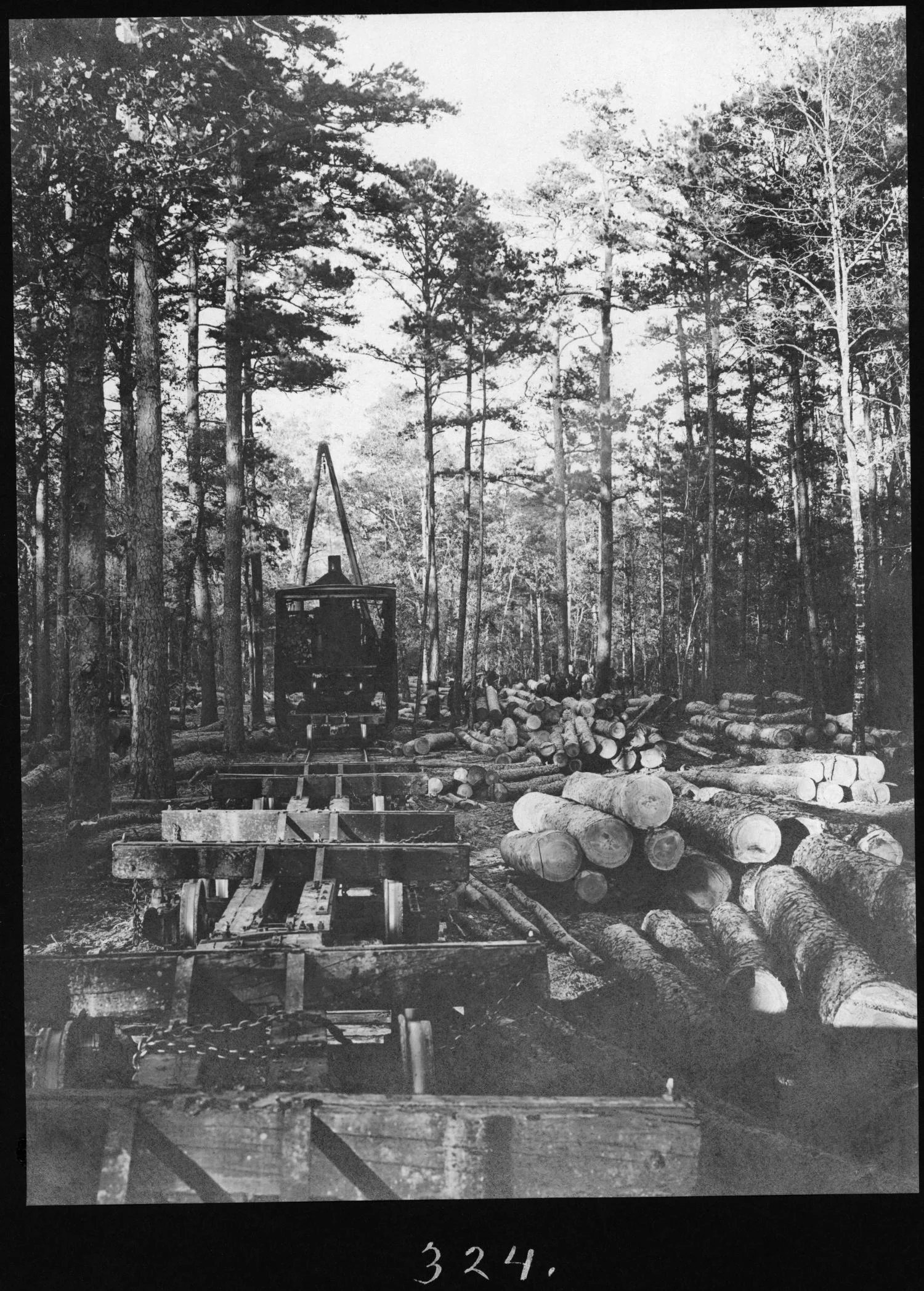 S. P. 324 McGiffert Loader and Pine Log Ramps