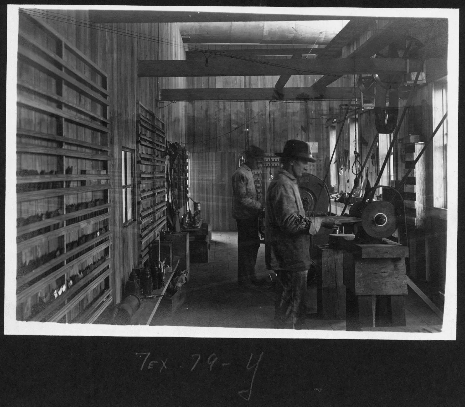 Tex79 Filing Shop Interior