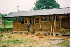 straw-in-cabins-2004.jpg