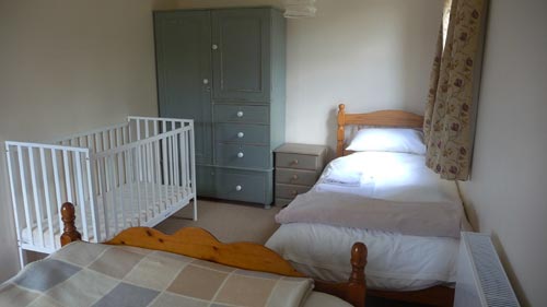 Triple-Bedroom-1-500.jpg