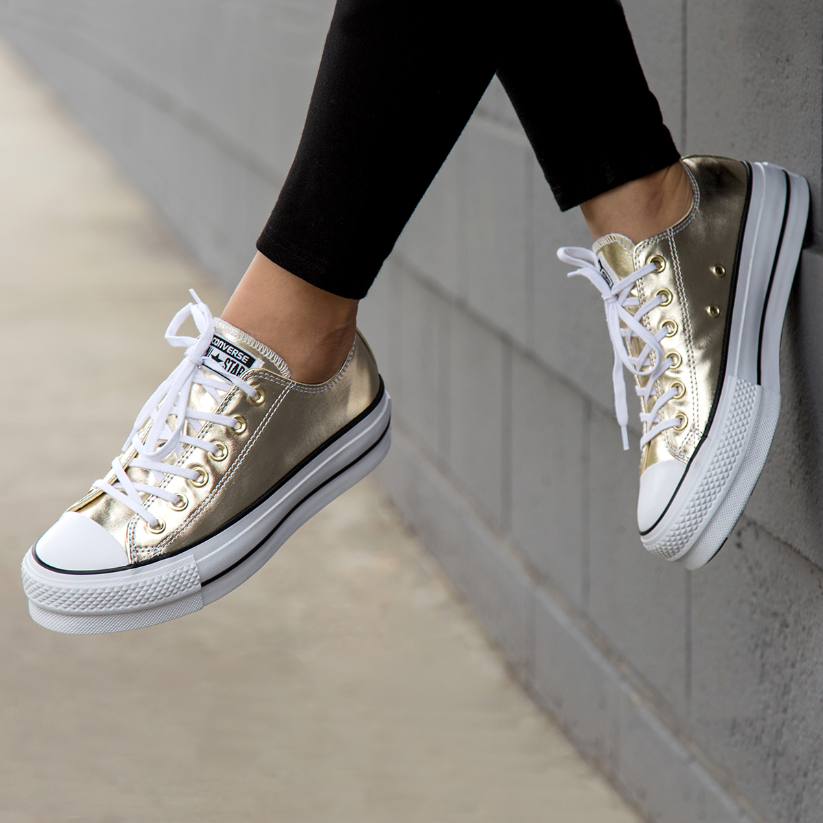 gold converse outfit