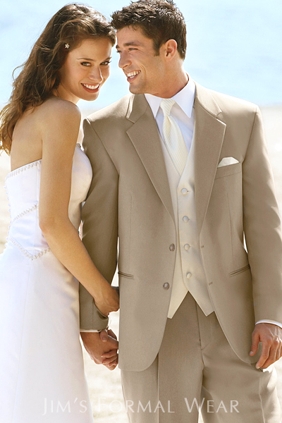 stephen-geoffrey-alfresco-wedding-suit.jpg