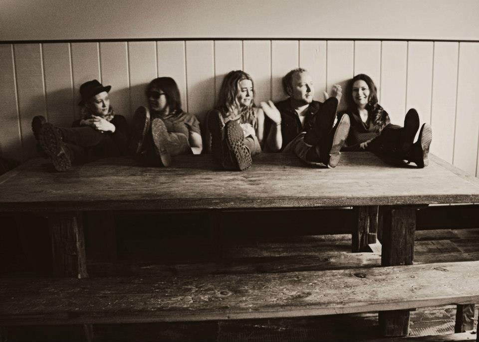 Tara Lynne Band Promo shot