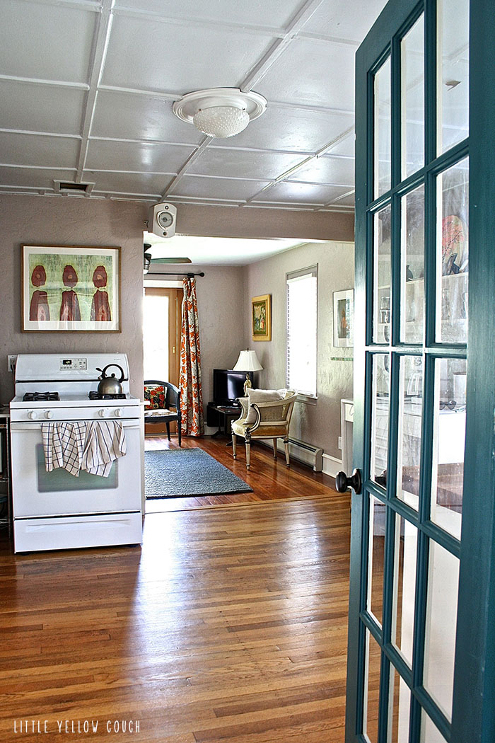 Cara's Welcoming Sunlit Home