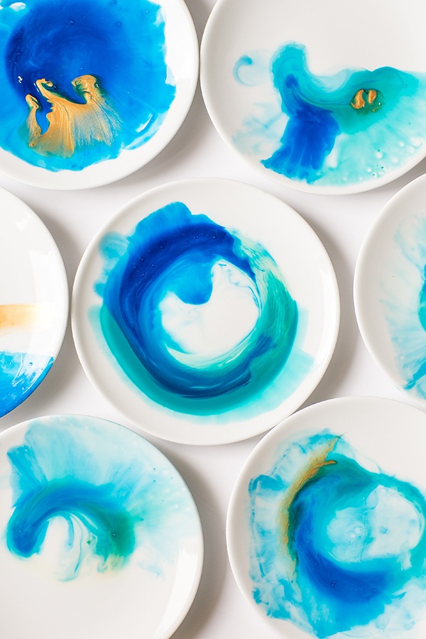 Photo provided by Sugar and Charm - Water Color Plates