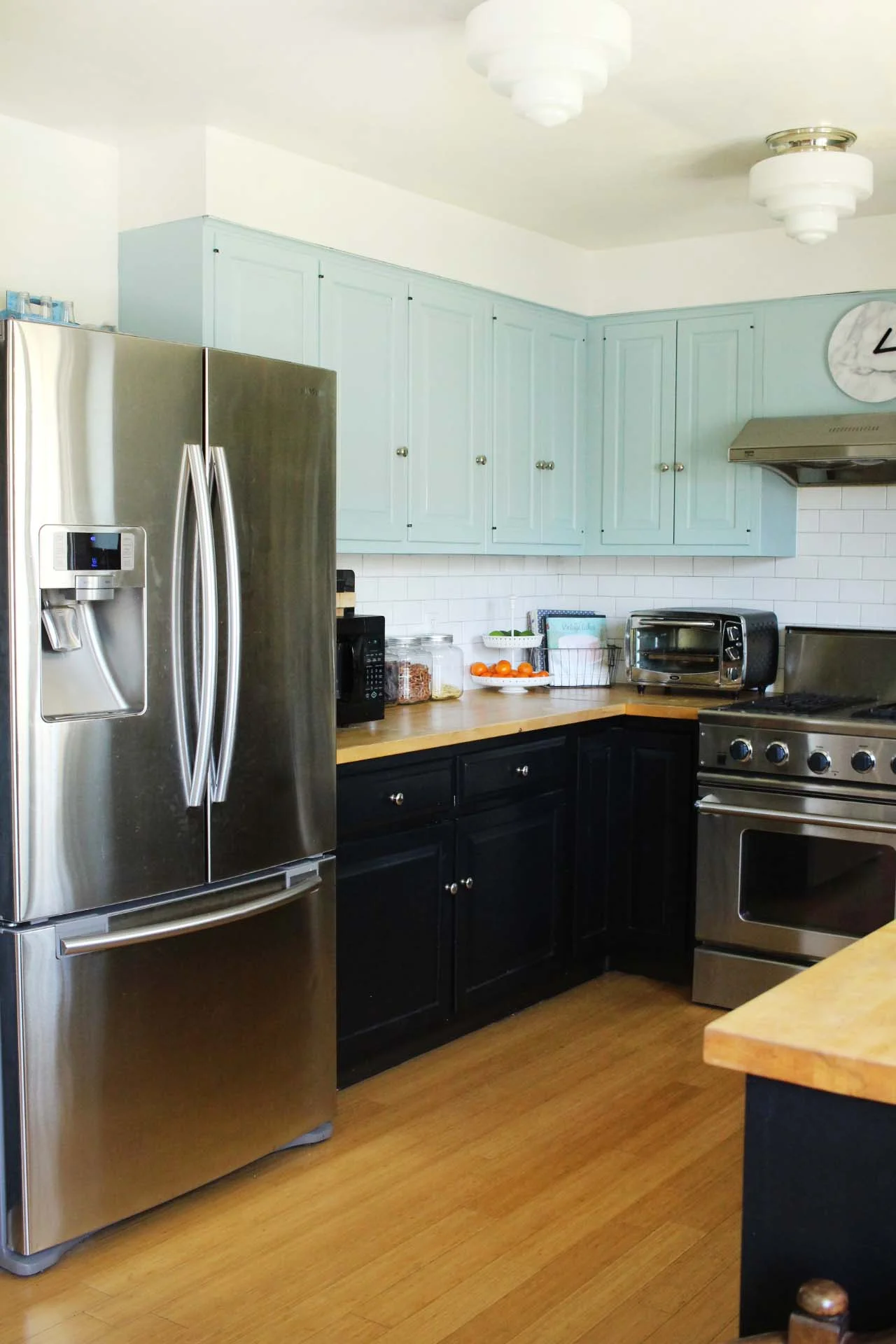 Zandra's Kitchen ... Waiting for its perfect Kilim
