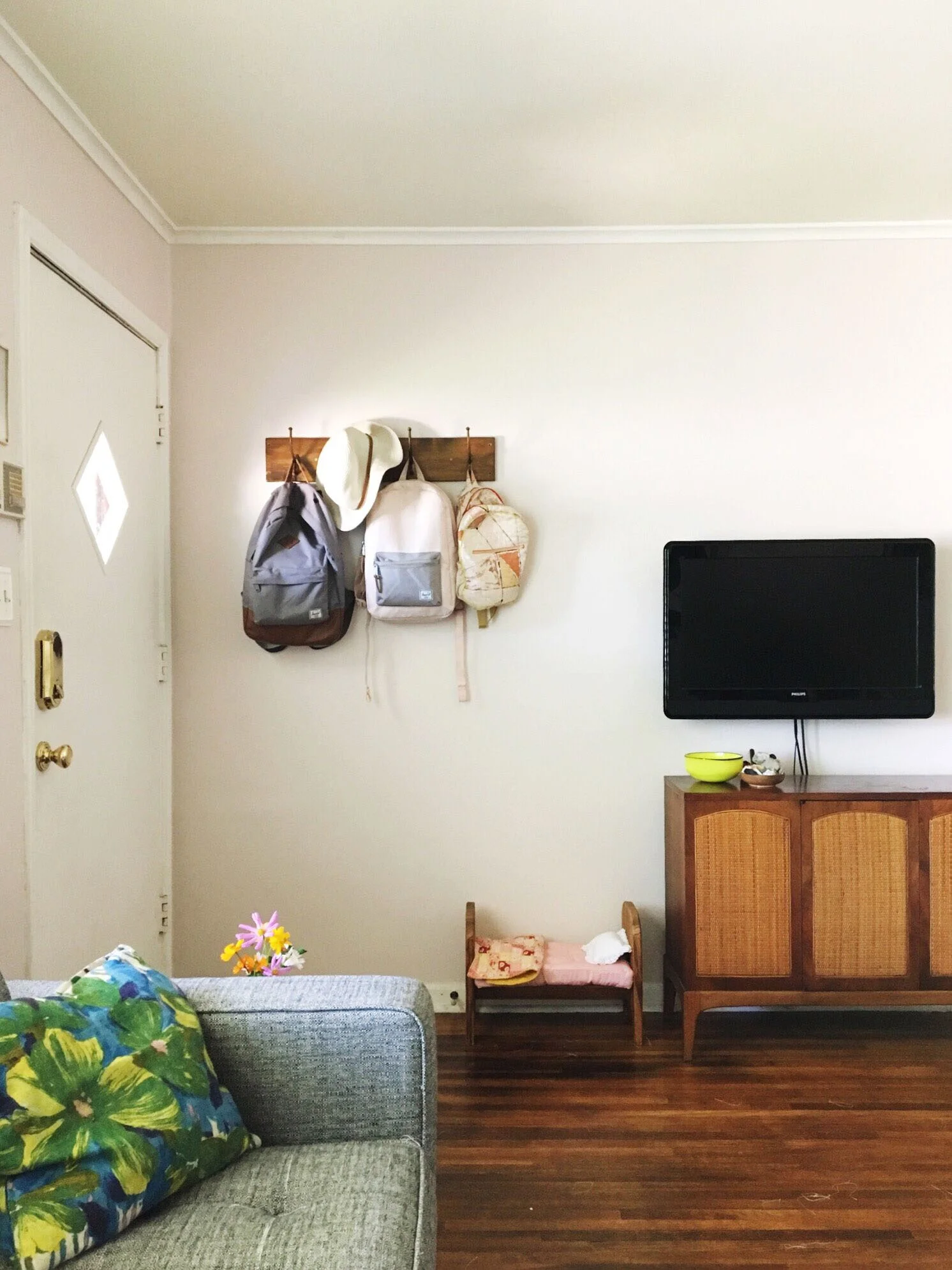 Photography provided by Retro Den : Daly's Entryway