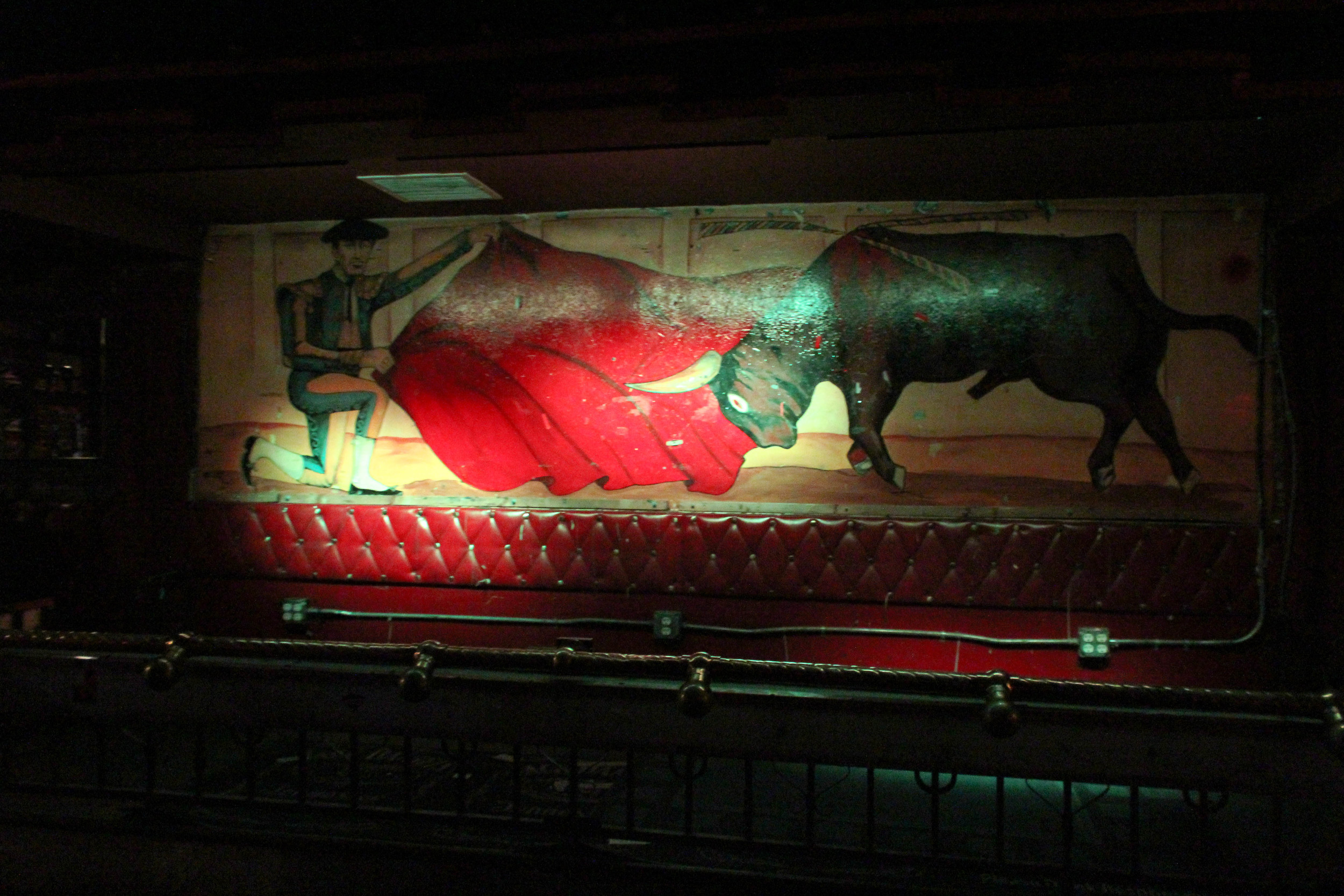 Had to use the restroom in a hole in the wall bar in DTLA once...found this dramatically lit mural inside, couldn't help myself *click*.
