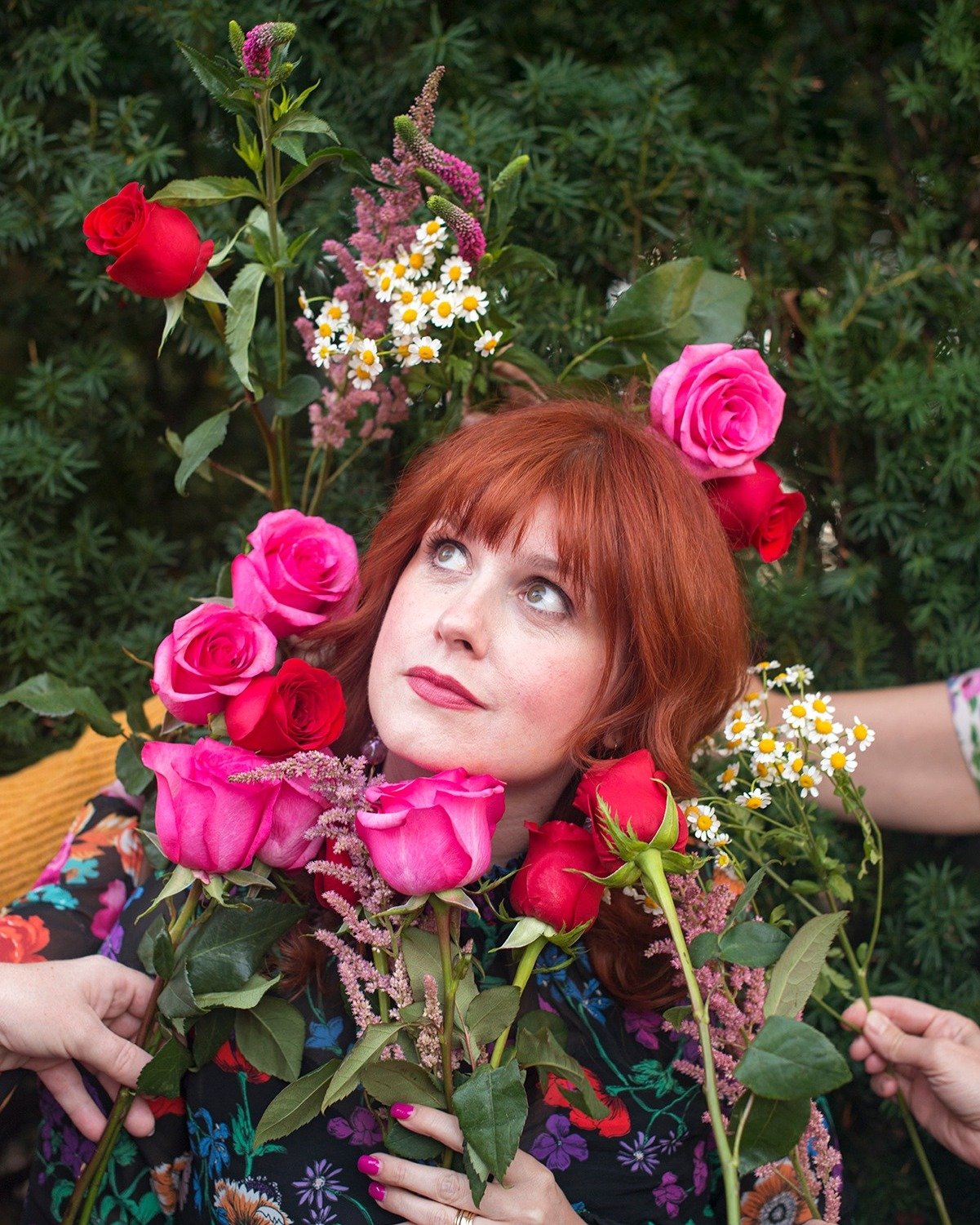 🌹💐 ROSES &amp; THORNS ARTIST SPOTLIGHT: SARAH HILLIER

Sarah has been awarded multiple Canadian Comedy Awards including Best Female Improviser and has also won Now Magazine&rsquo;s award for Best Female Improviser. Sarah wrote and starred in two aw