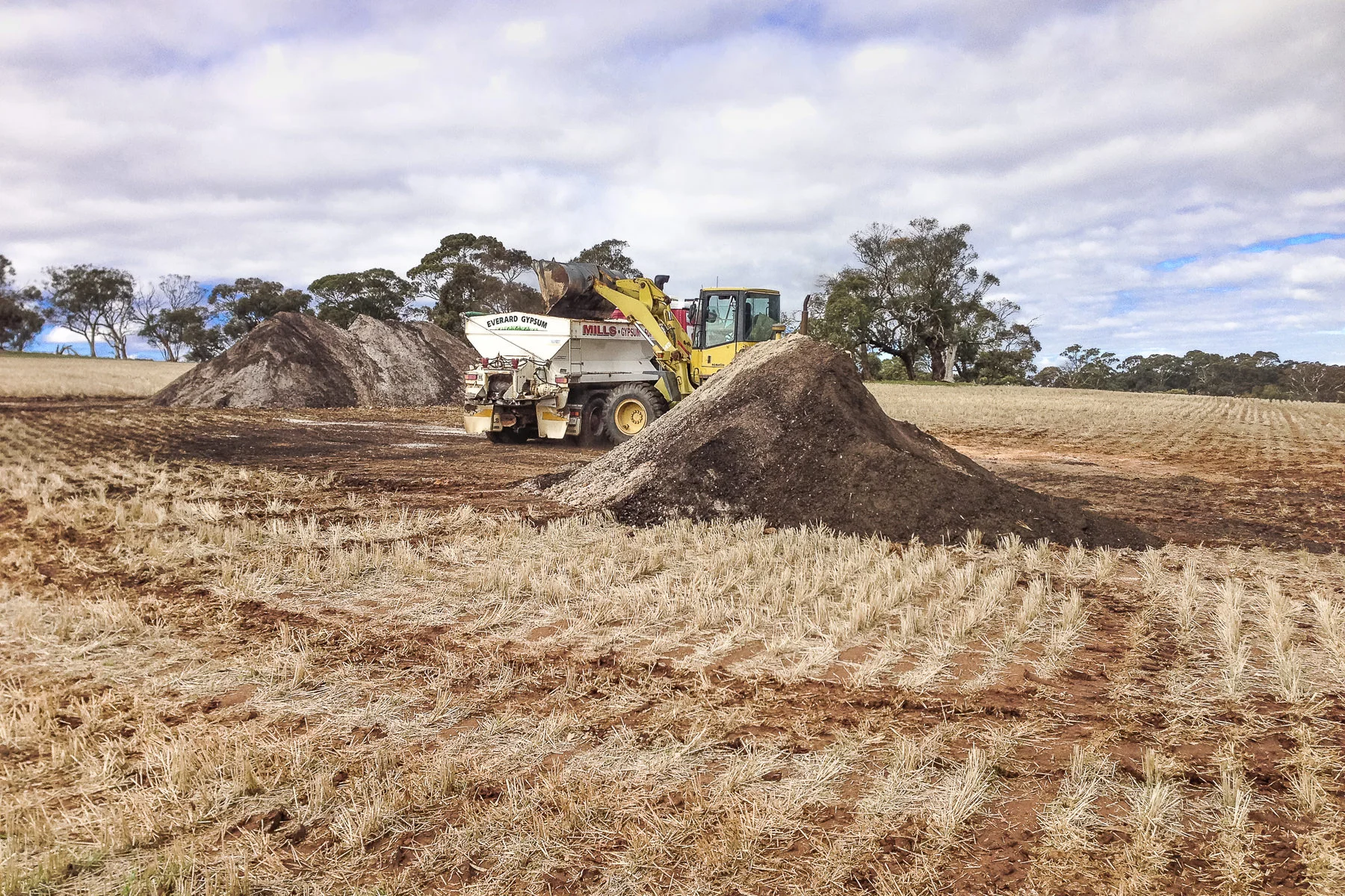  Preparation and mixing of soil treatment 
