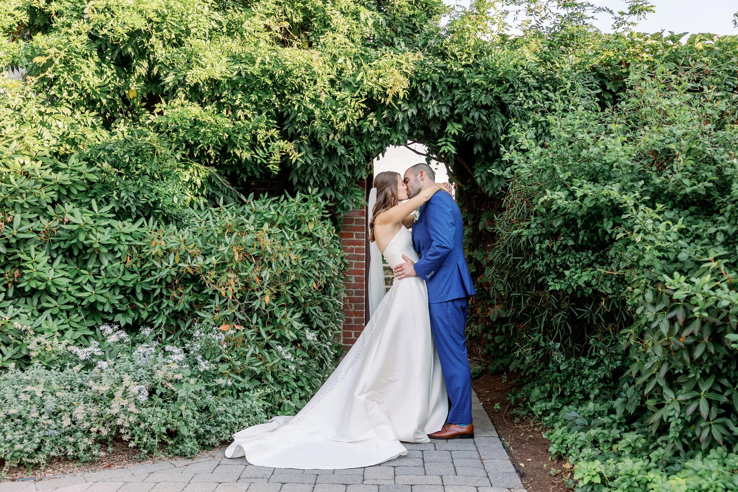 Misselwood Events at Endicott College Wedding