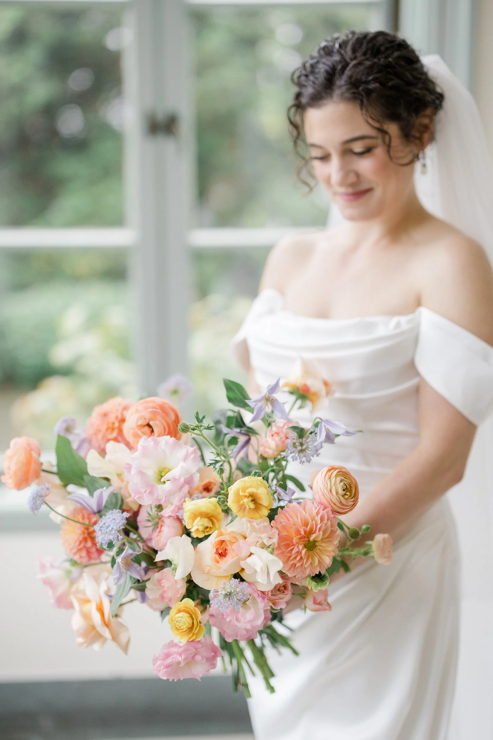Misselwood-Beverly-Wedding-Bouquet-Bride.jpg