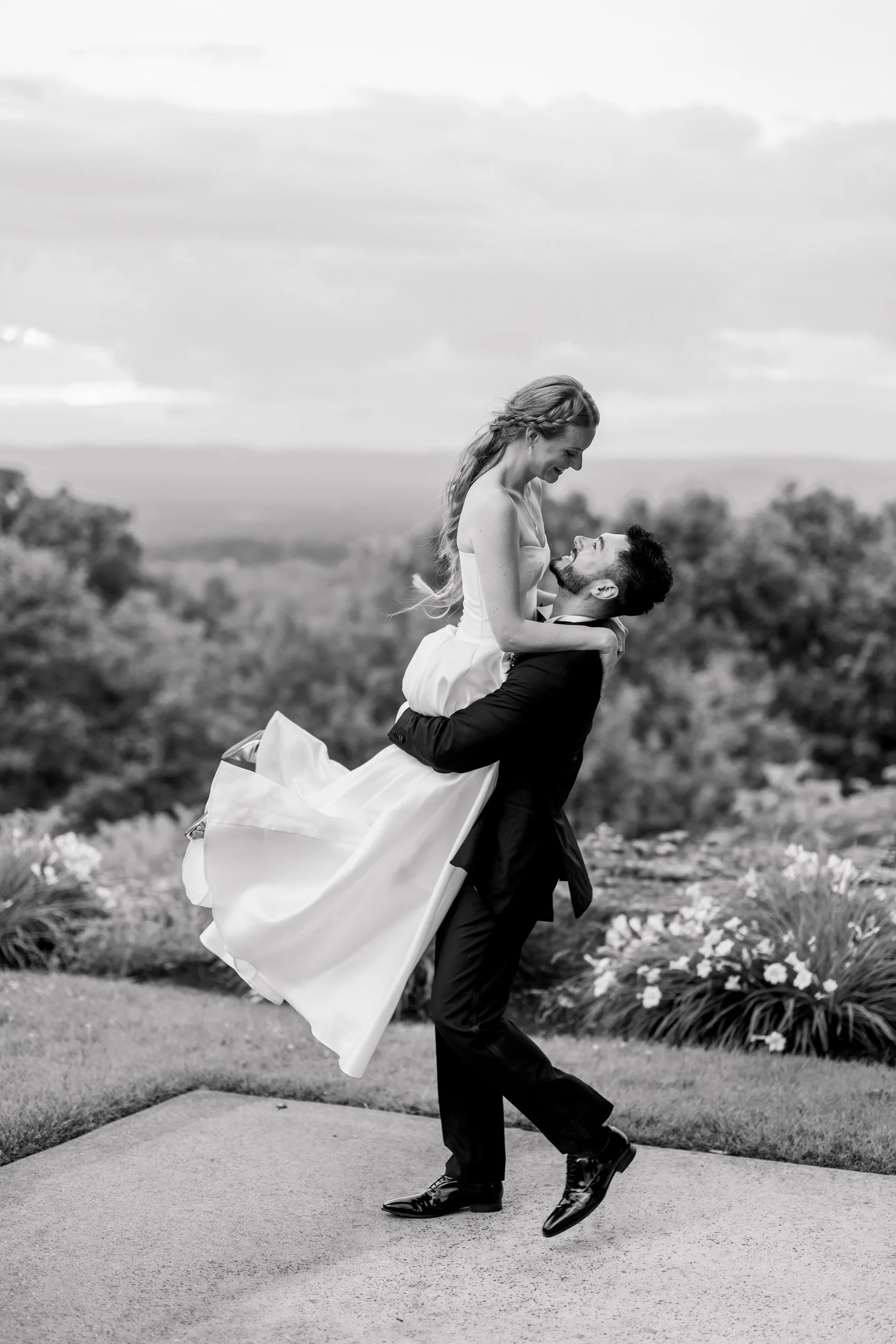 Bride-Groom-Lift.jpg