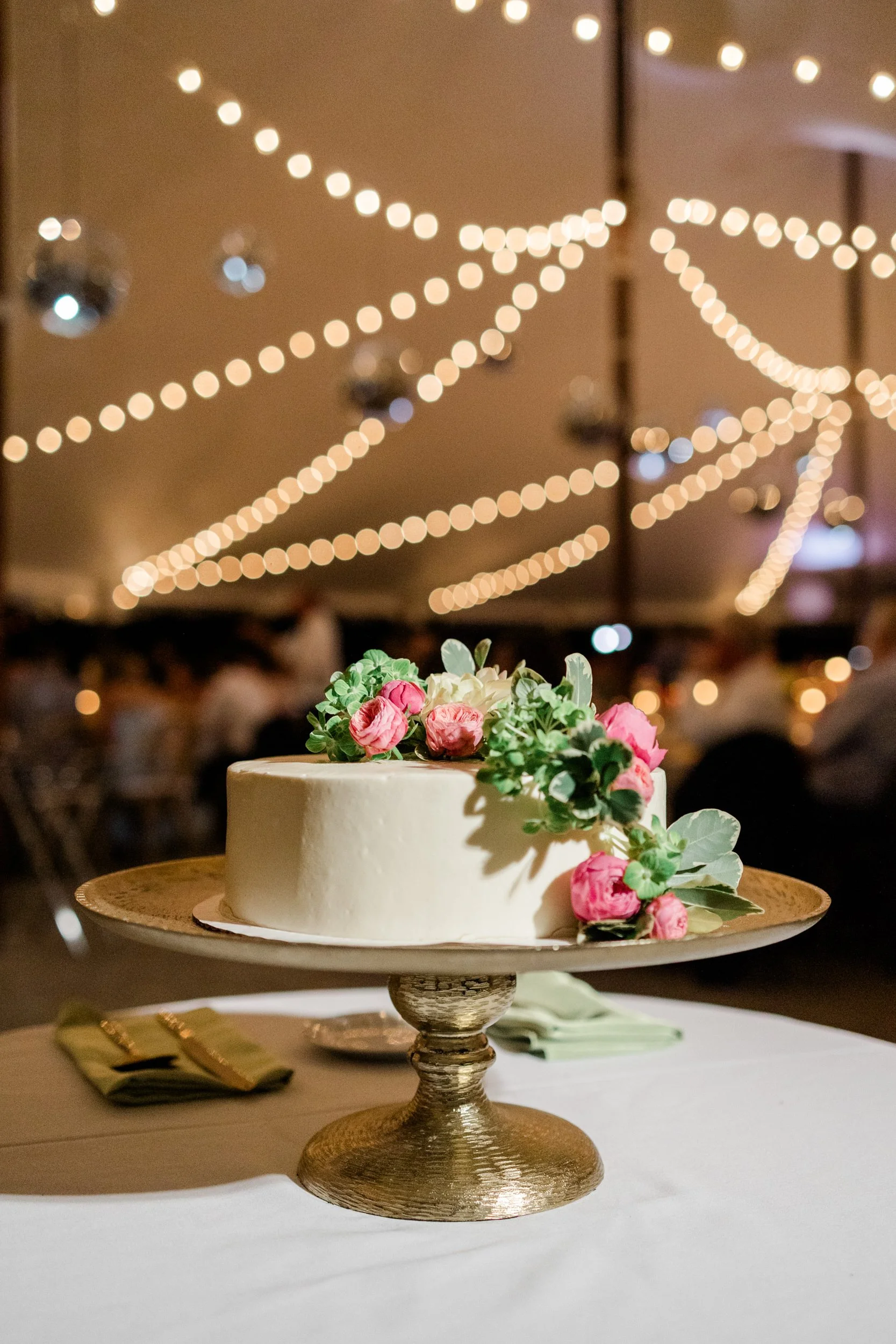 Moraine Farm Wedding cake