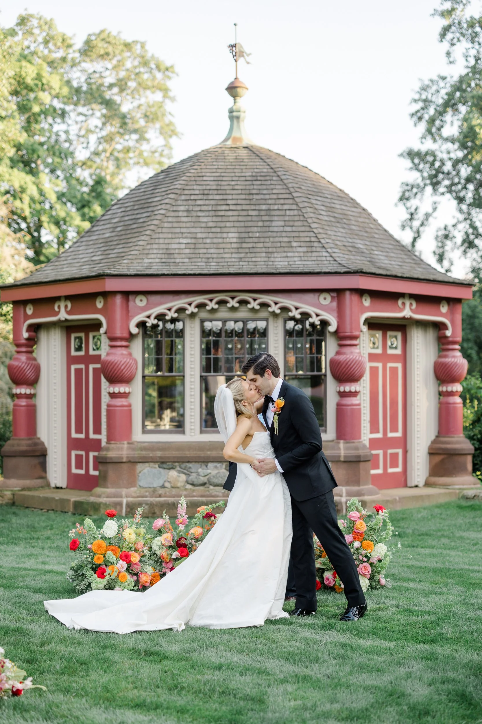 Moraine Farm Wedding First kiss