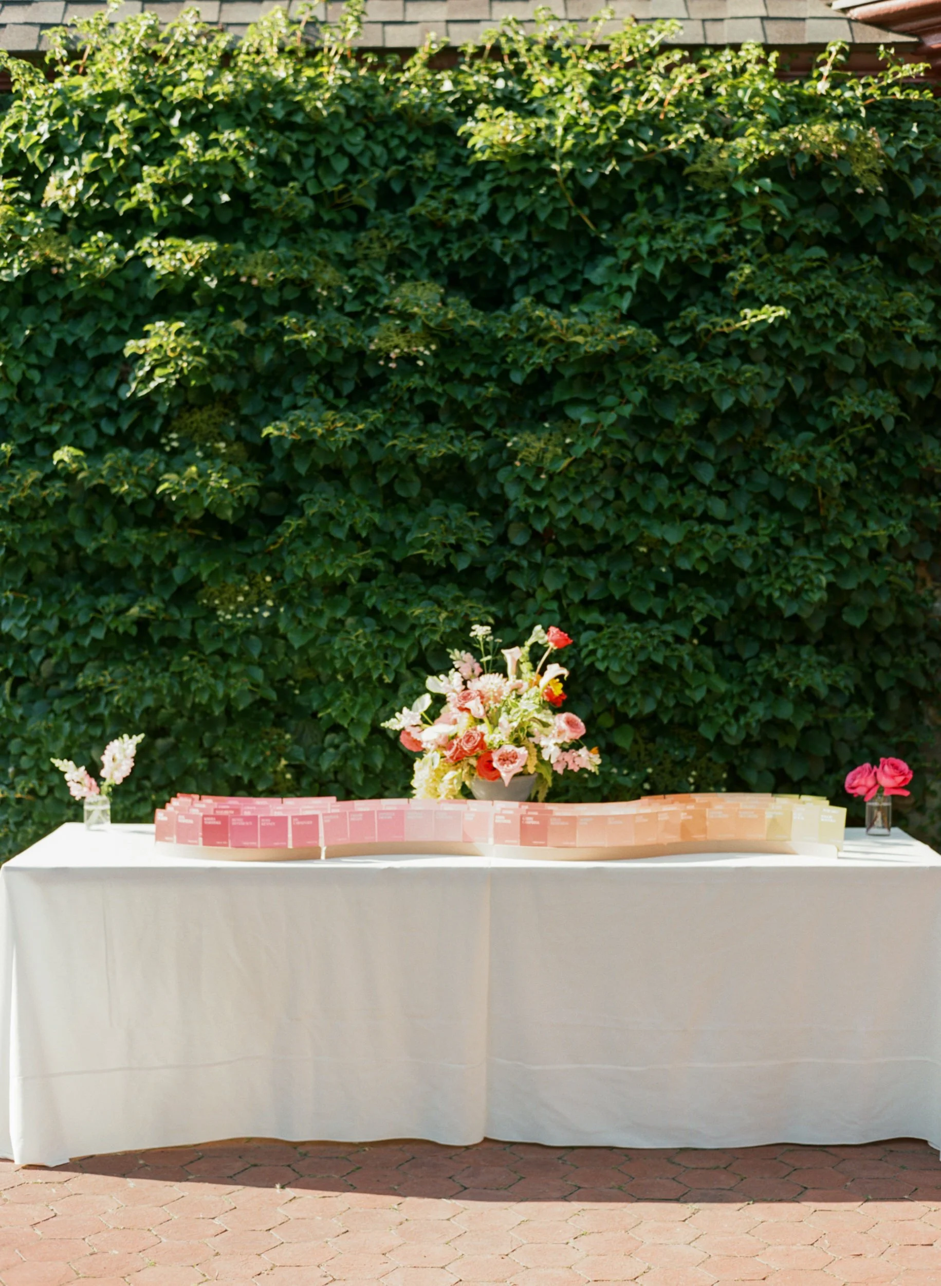 Moraine Farm Wedding cocktail hour