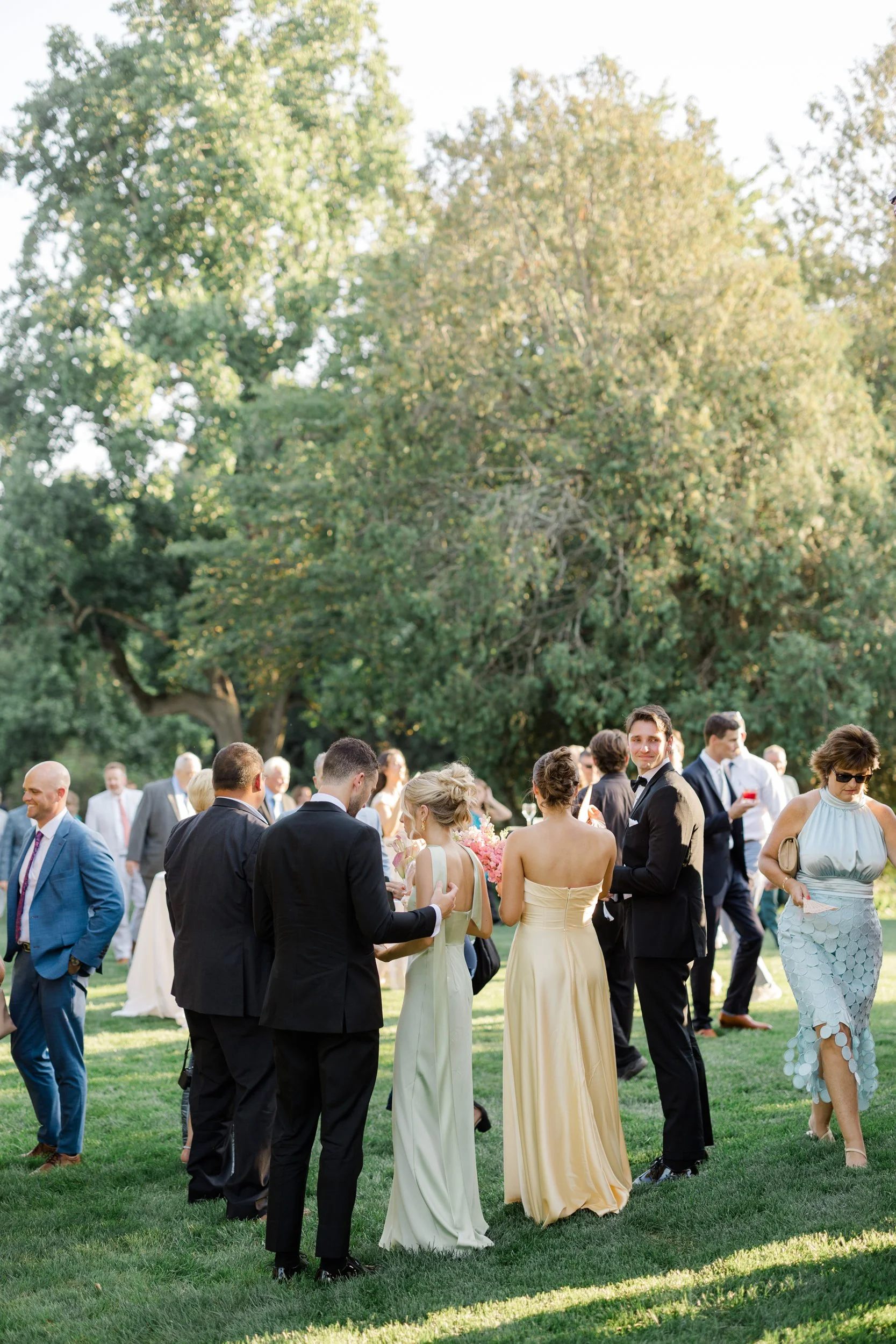 Moraine Farm Wedding cocktail hour