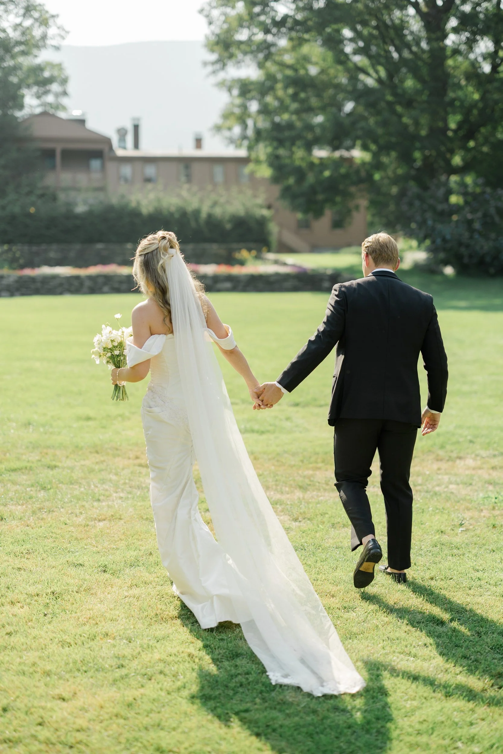 Ceremony at the Equinox Golf Resort & Spa Wedding