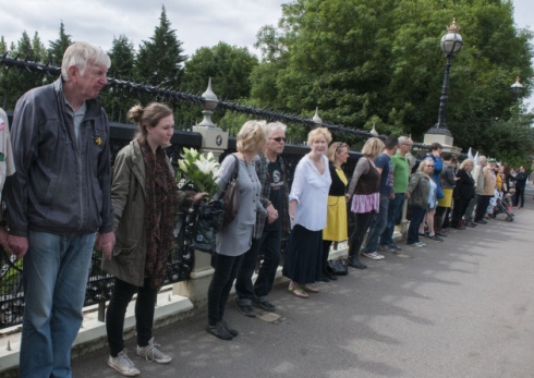 Campaigners want barriers on 'suicide bridge'.