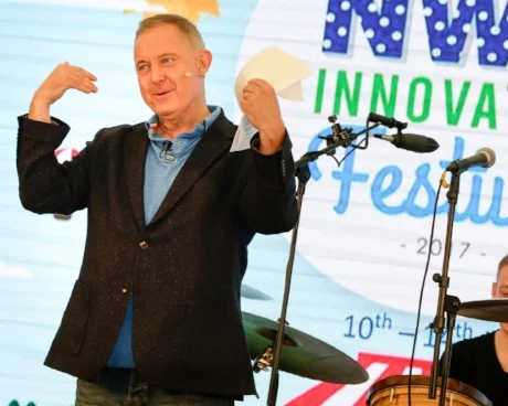 A 13 foot high big green breathing tree, using data to bung water leaks and a robot that will tell you how to save water…welcome to the water industry′s future!