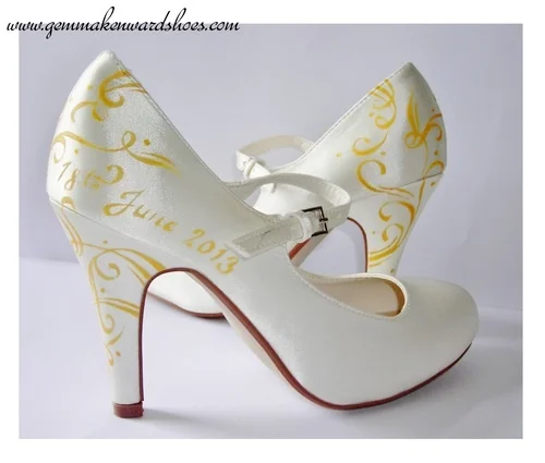 Hand Painted Shoes in Gold for a Wedding in Las Vegas