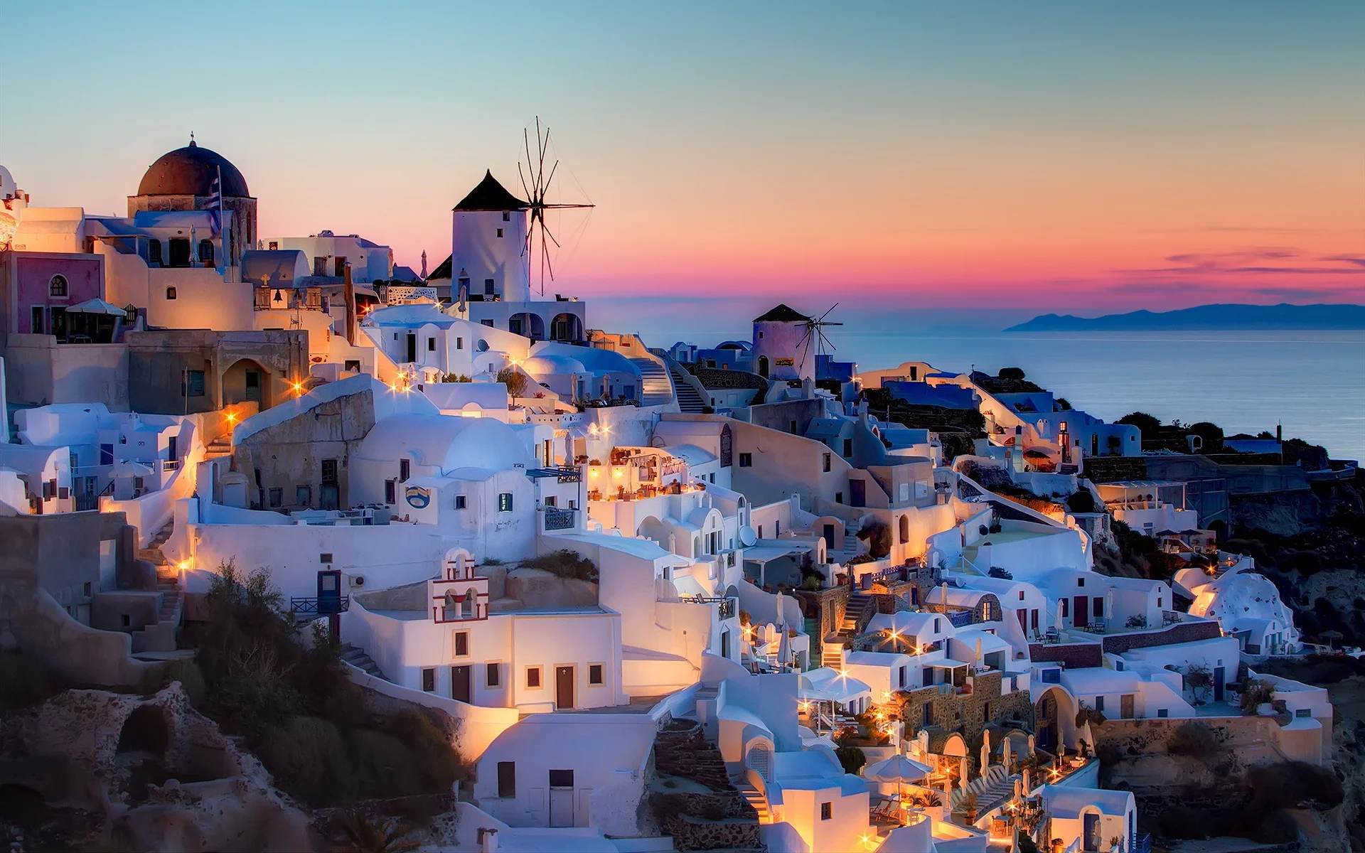 Oia-Sntorini-Greece.jpg