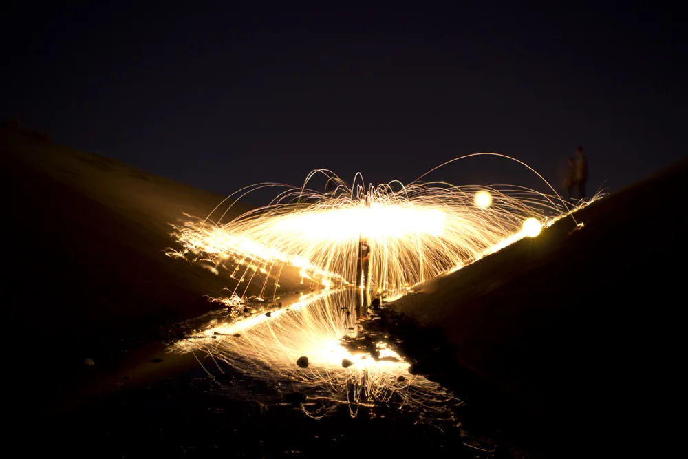 24mm, f2.8, ISO 100, 8-second exposure, racked focus