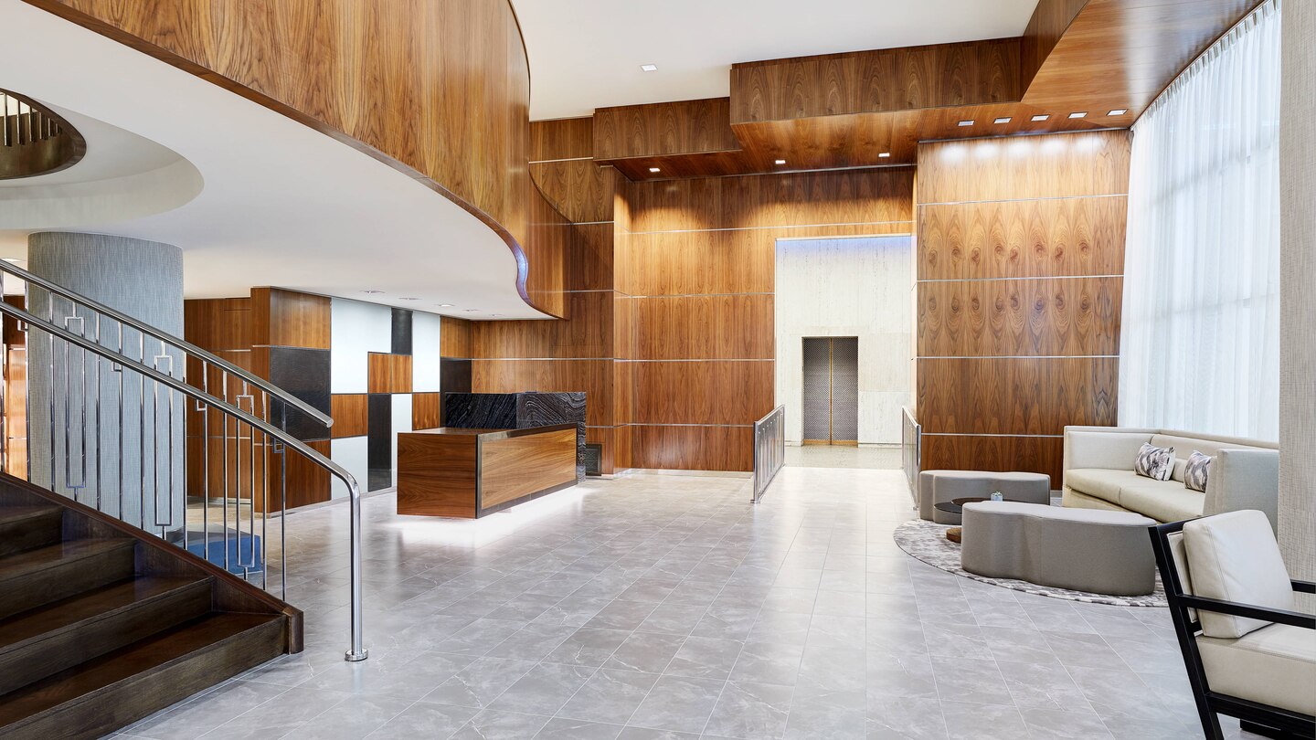 dalxs-lobby-0023-hor-wide.jpg