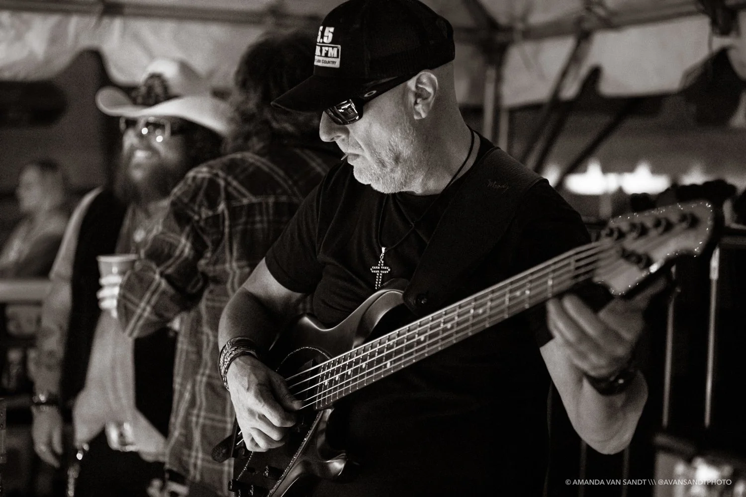 Hank 2022-0813-LastShow-Photo-00008.jpg