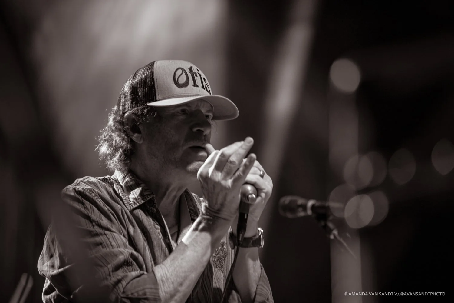 Hank 2022-0813-LastShow-Photo-00015.jpg