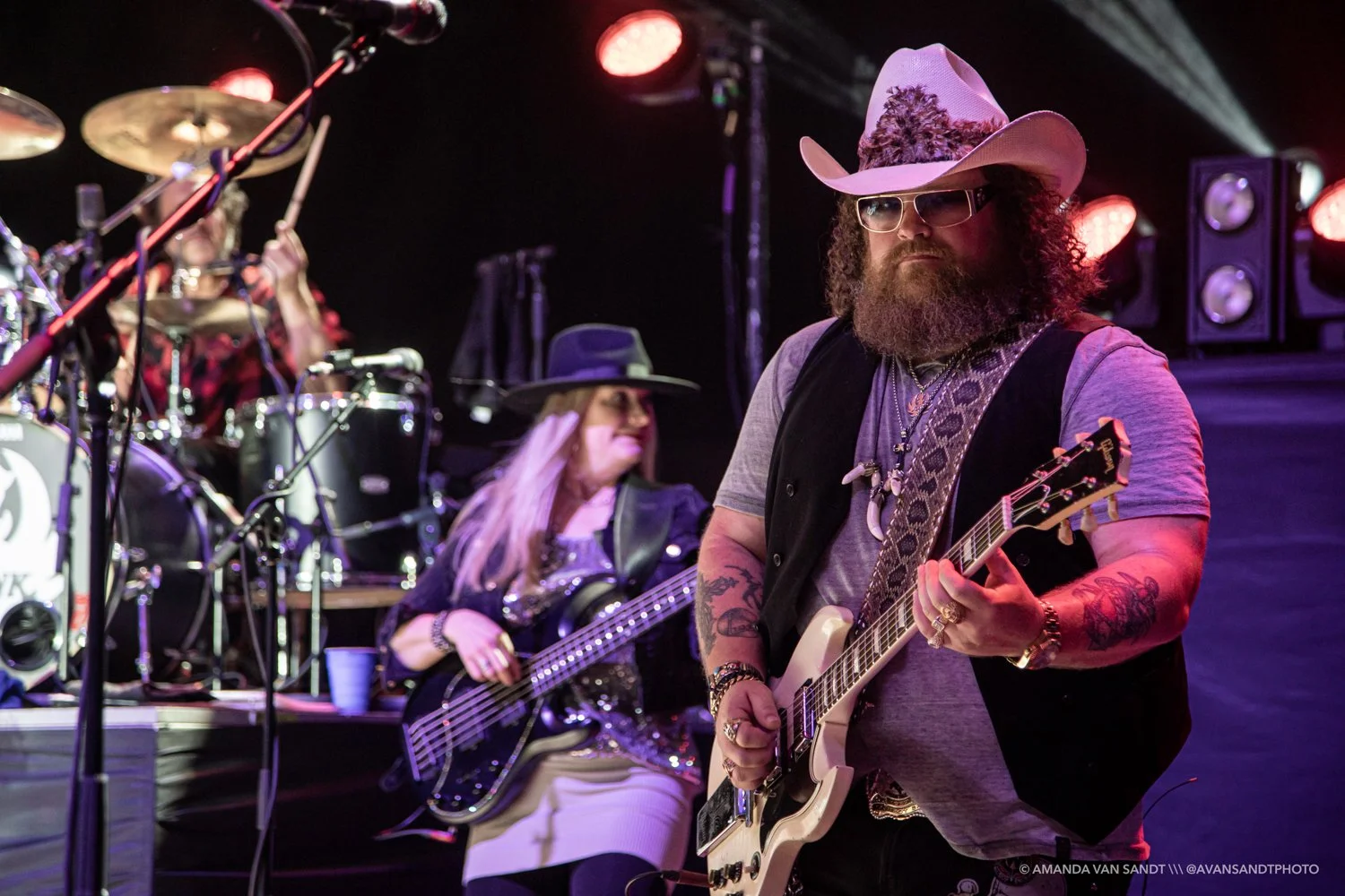 Hank 2022-0813-LastShow-Photo-00075.jpg