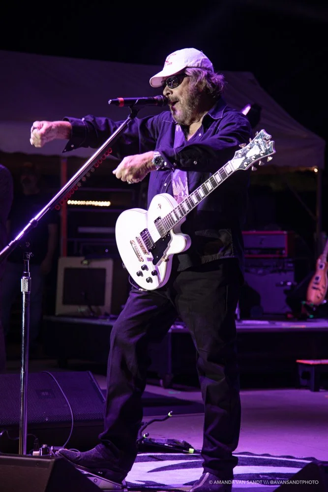 Hank 2022-0813-LastShow-Photo-00104.jpg