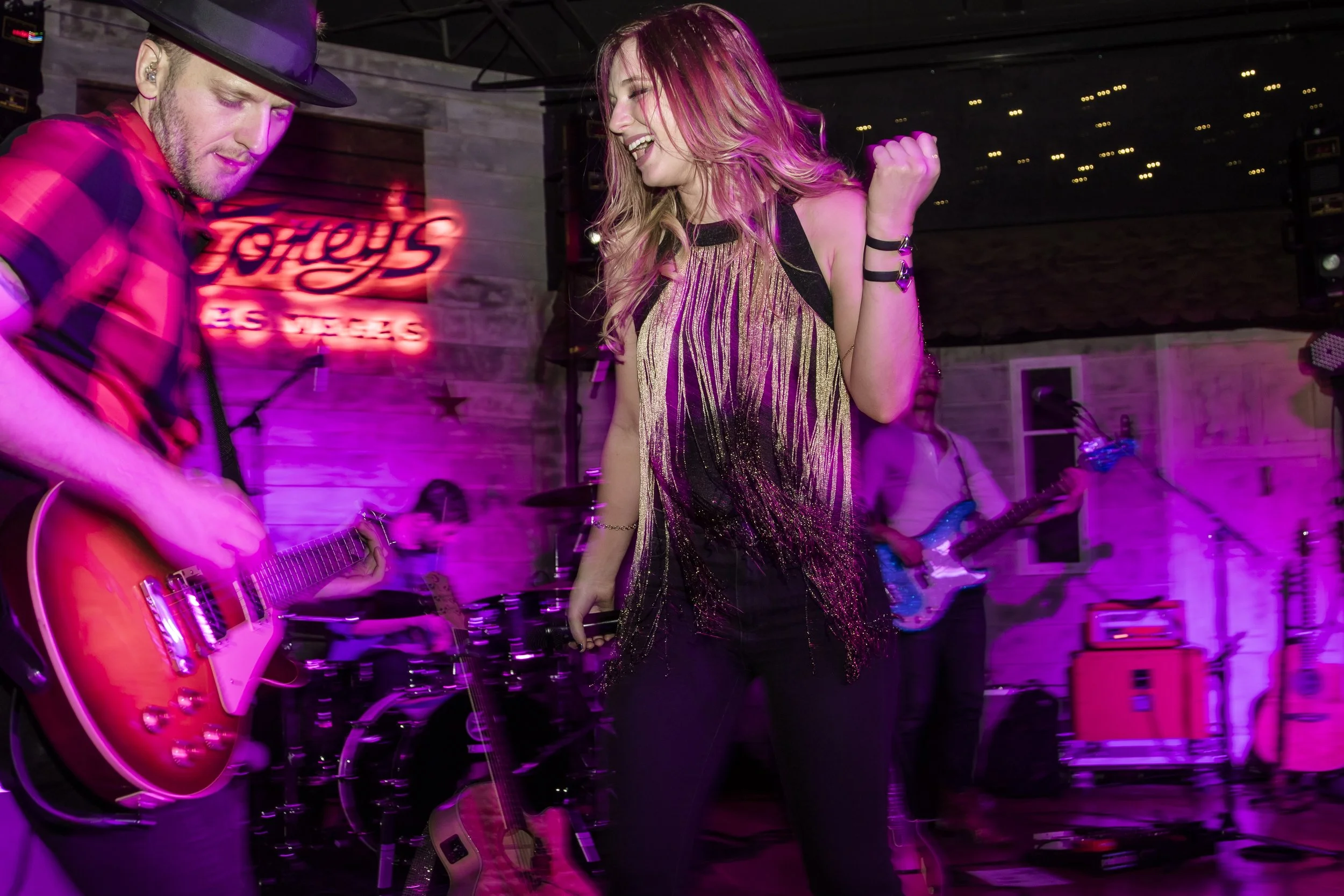 Olivia Lane-2016-0402-Vegas-Stoneys-7D-25.jpg