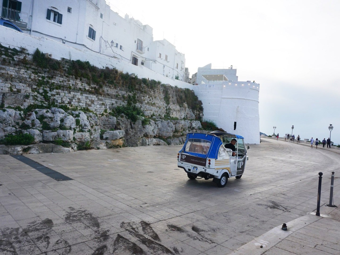 ostuni-italy-white-city-3-claudinehart.jpg