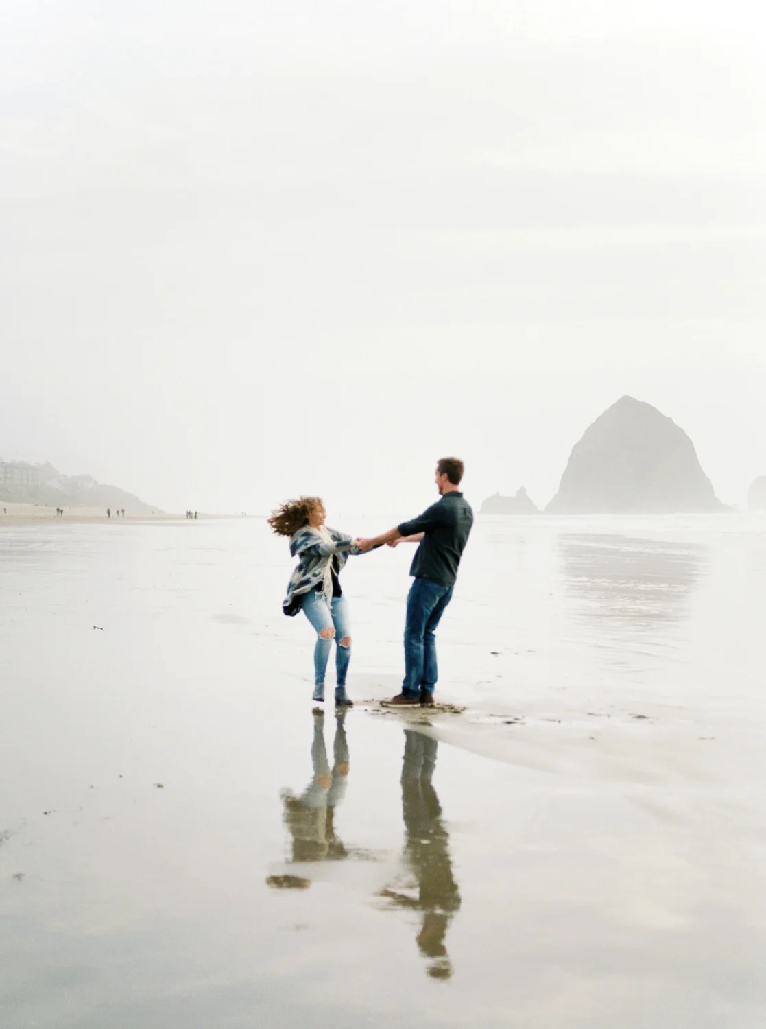 Playful Wedding Photography in Oregon