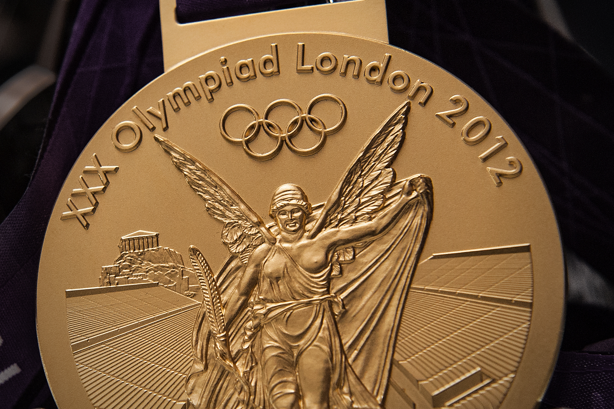 London gold medal bleach.jpg