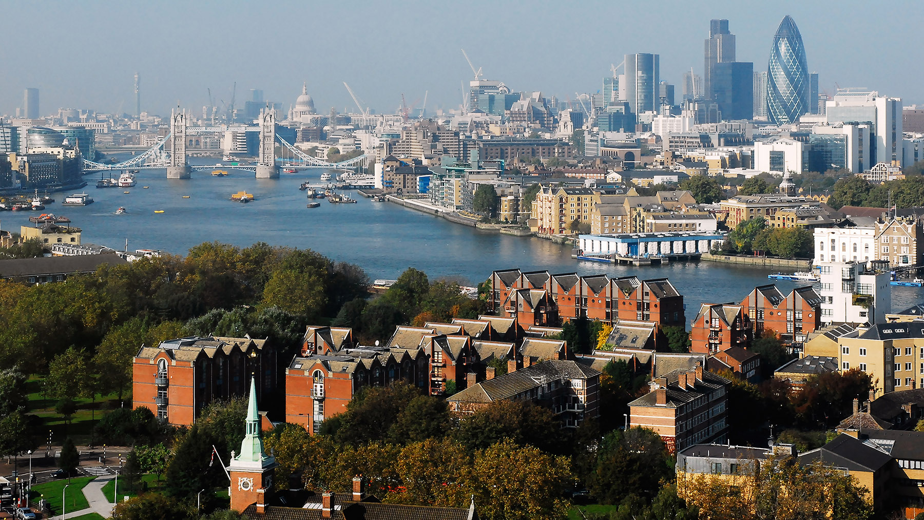 London Skyline from the east_web.jpg