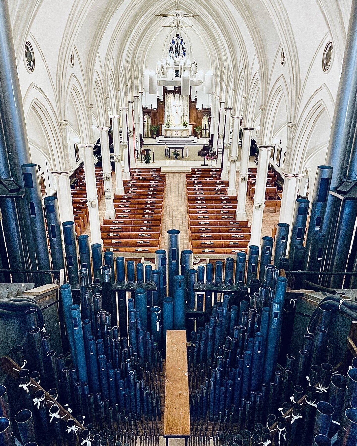 Aux &eacute;toiles.
To the stars.

#organ #orgel #orgelmusik #orgue  #hanszimmer