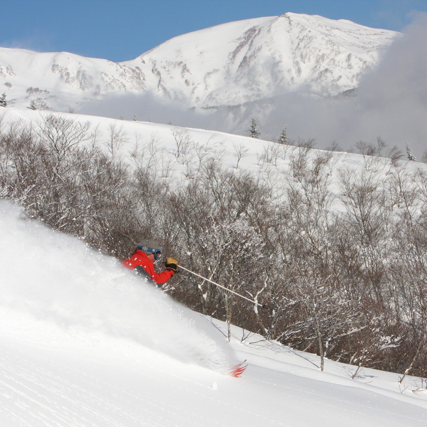 Hakuba has a Mega 10 Resorts, with terrain for all ability levels all on the one lift pass. Regardless of the type of terrain you like to ski or board, Hakuba has more of it than any other resort in Japan. Hakuba is located just 1 hours&rsquo; drive 